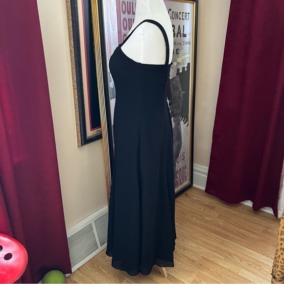 Cachet: Classic Little Black Ankle Length 1" Strap Flowy Dress Size 12 - Picture 2 of 7